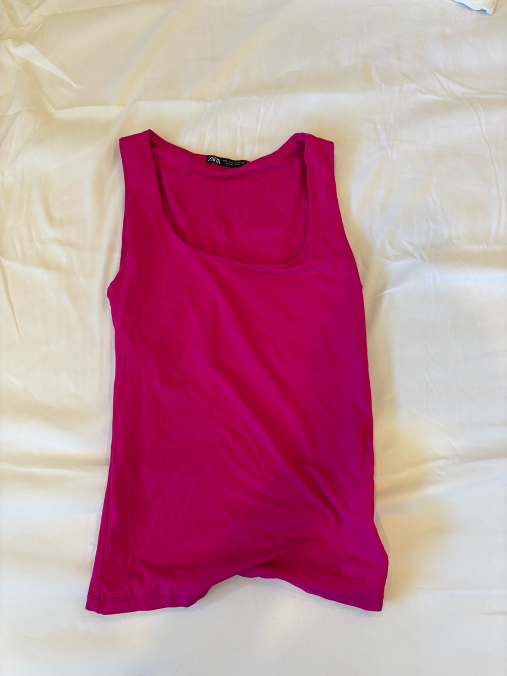 Zara Women's Bright Pink Scoop Neck Tank